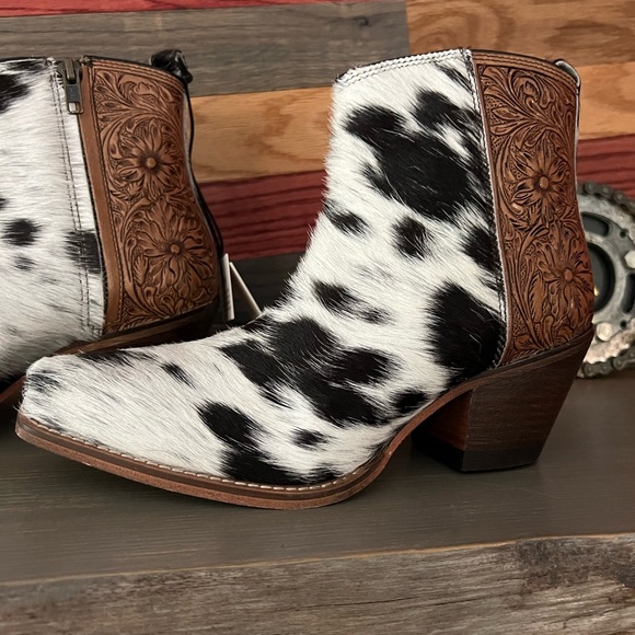 🌸NEW RELEASE Tooled Leather Genuine Hide-on Women Bootie Boot Boho Western Shoe - Picture 4 of 16